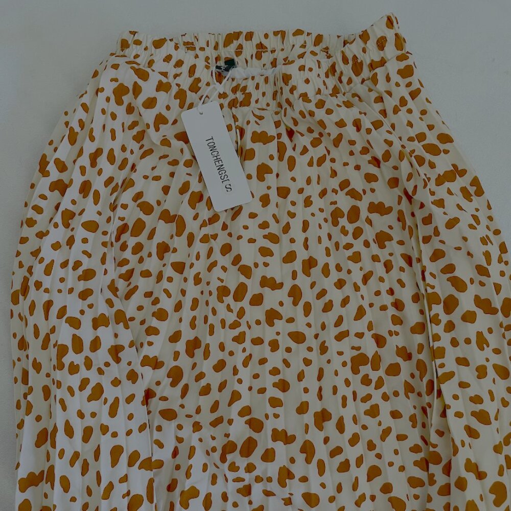 Tonchengsd. Retro Midi. High waist. Pleated skirt. Leopard print .Small